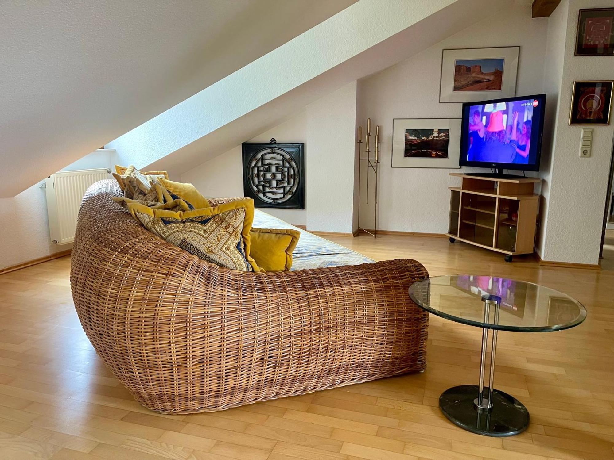 Wunderschoenes Grosses 3 Zimmer Apartament Zentrum Goldstadt Familienfreundlich Mit Garage Пфорцгейм Екстер'єр фото